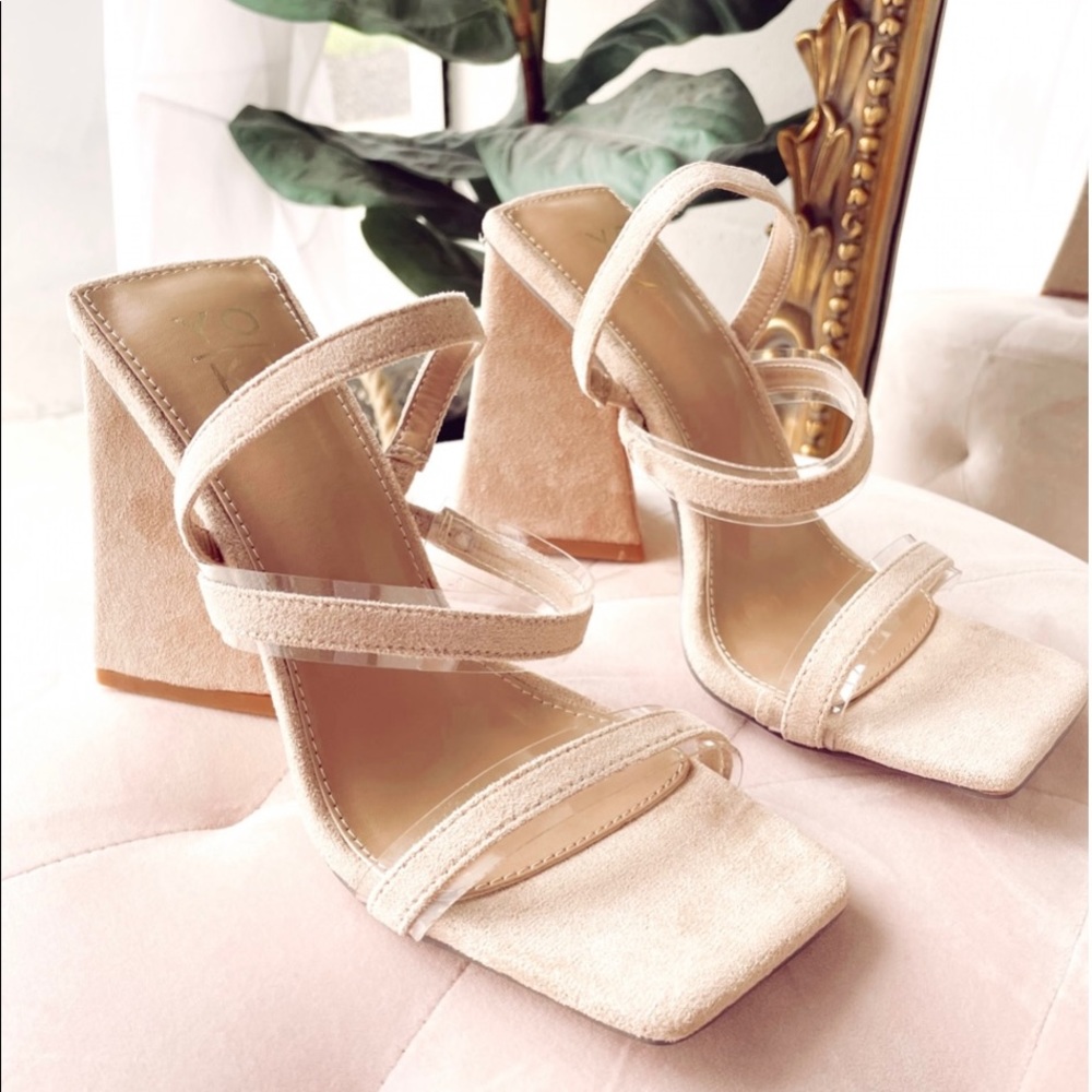 Square toe, nude triangle heels - never worn!